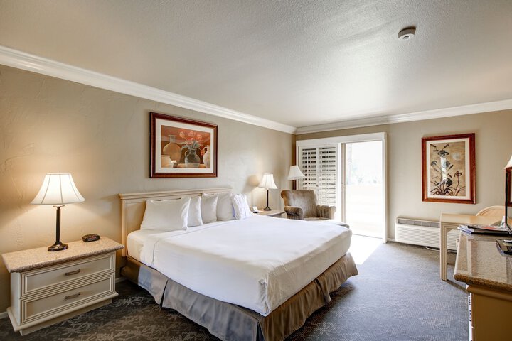 Room 25 of 47