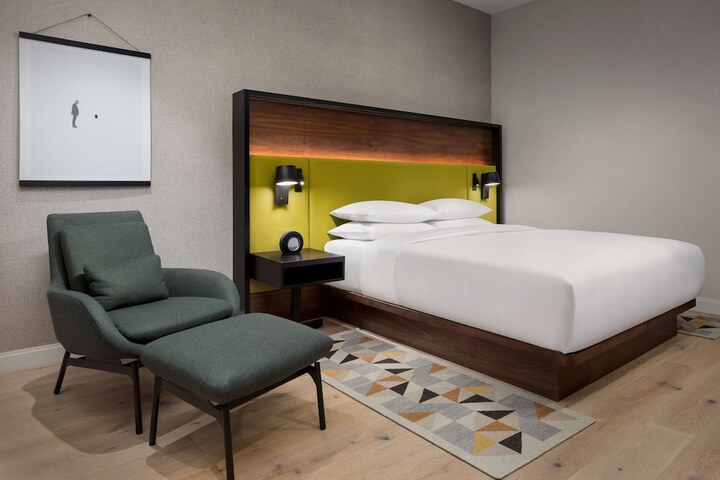 Room 47 of 79