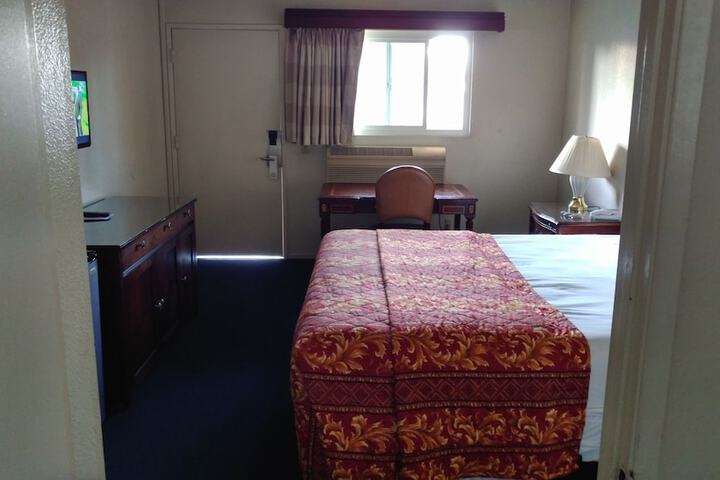 Room 43 of 53