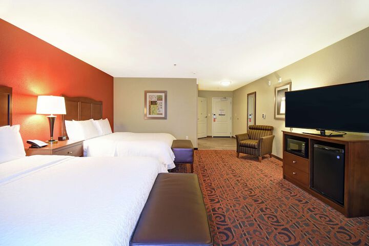 Hampton Inn & Suites Milwaukee / Franklin