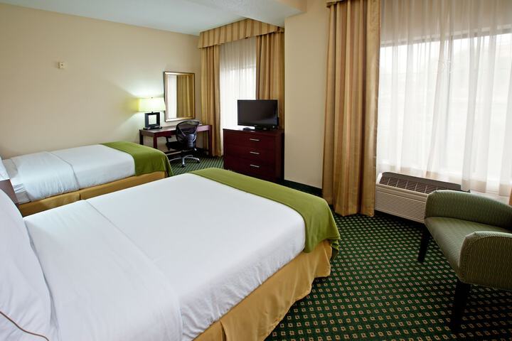 Room 11 of 35
