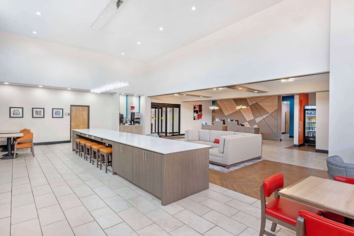 Breakfast/Coffee Service 56 of 60