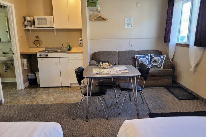 Room 66 of 83