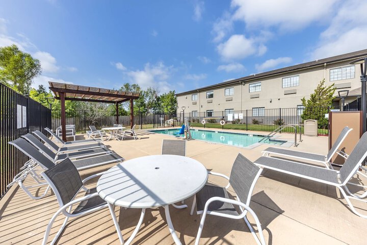 Best Western Atoka Inn & Suites