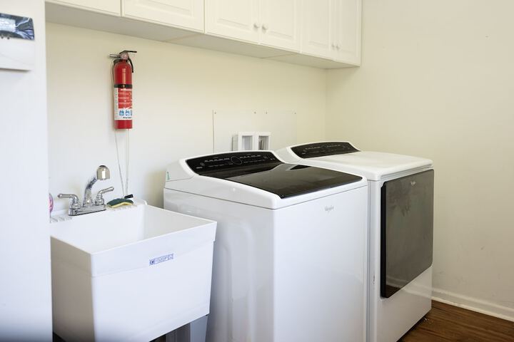 Laundry 77 of 116