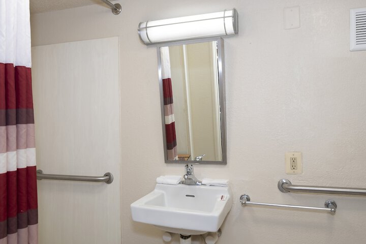 Room 13 of 29