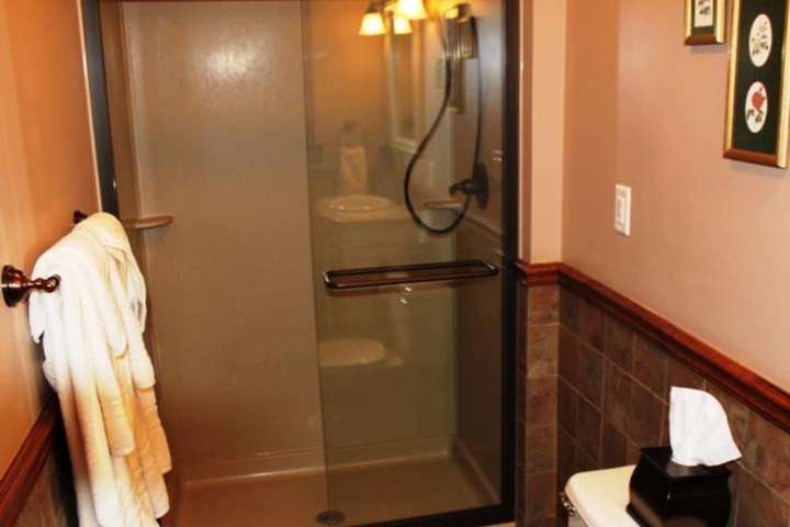 Walton Manor Inn Bed & Breakfast