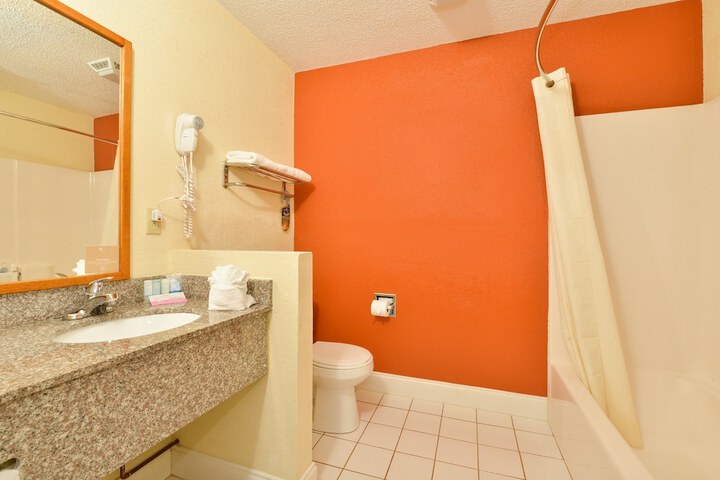 Room 16 of 41