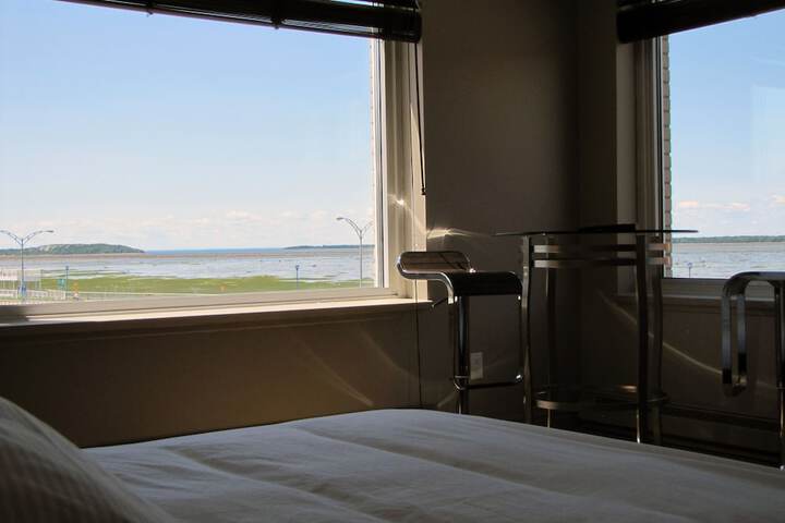 Room 12 of 51