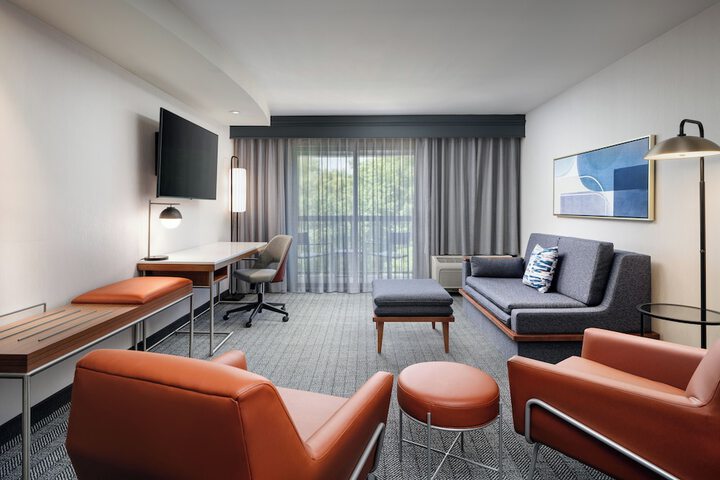 Courtyard by Marriott Kingston