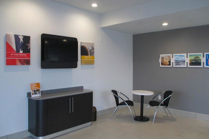 Hotel Interior 13 of 21