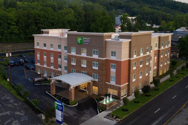 Hotel 3 of 91