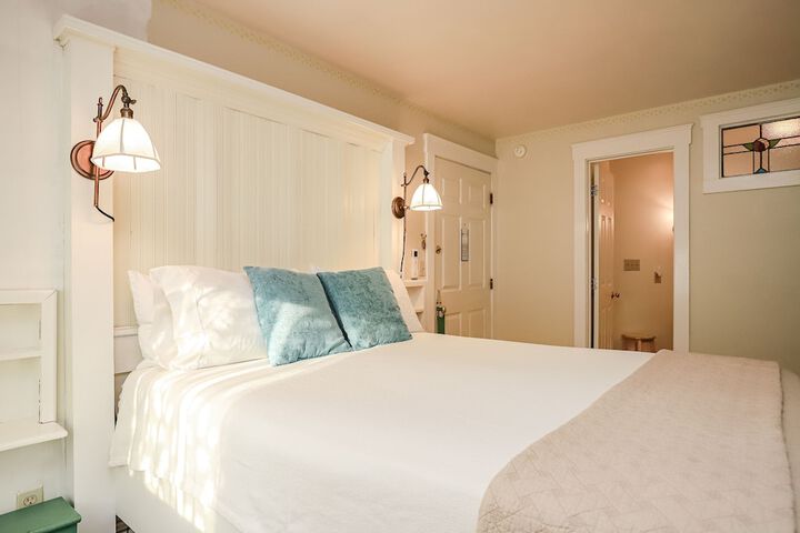 Room 10 of 44