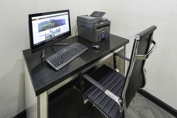 Business Center 42 of 42