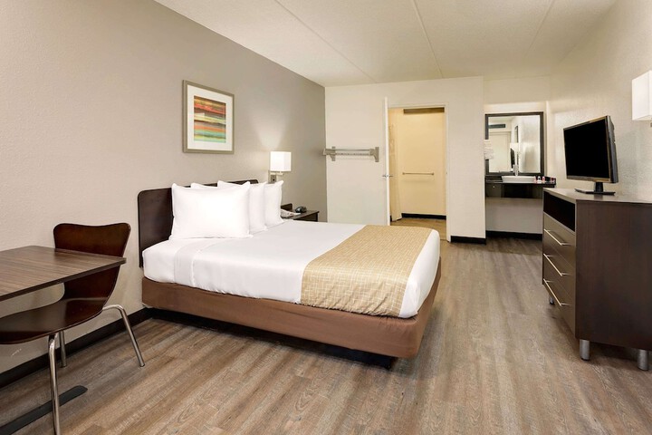 Room 7 of 21