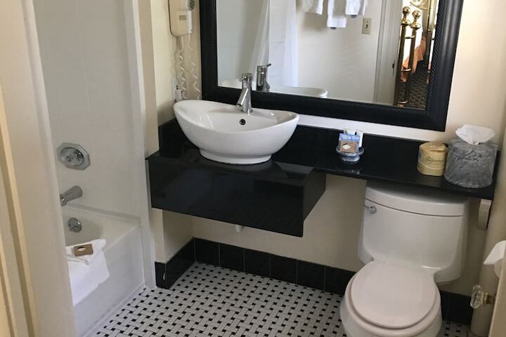 Columbia Gorge Hotel and Spa