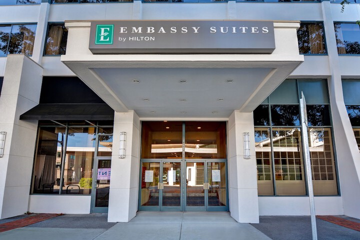 Embassy Suites Hotel Winston-Salem