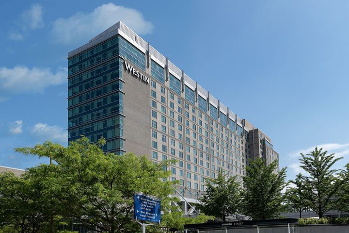 Hotel 4 of 109