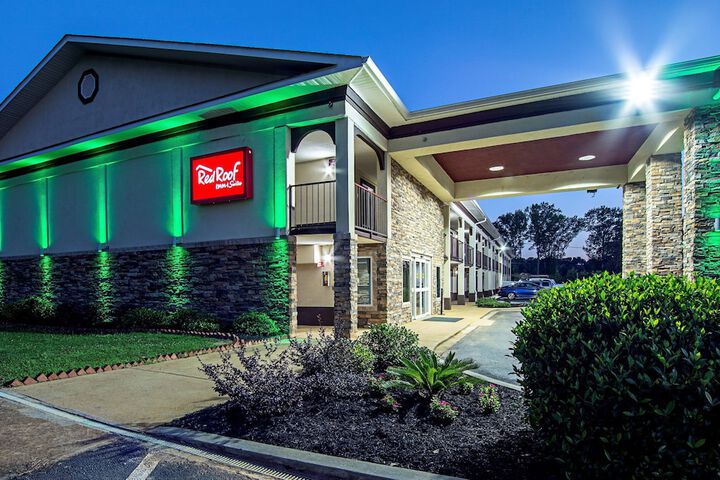 Red Roof Inn & Suites Greenwood SC