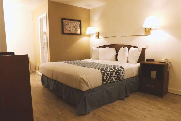 Room 16 of 34