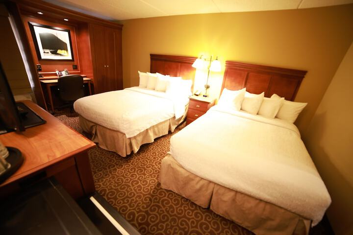 Room 10 of 62