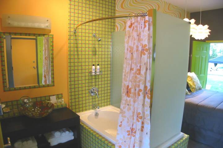 Room 151 of 168