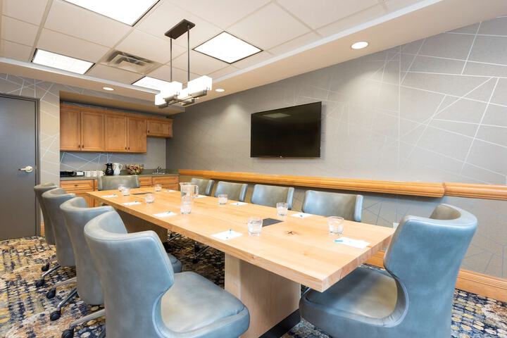 Homewood Suites by Hilton Indianapolis-Airport / Plainfield