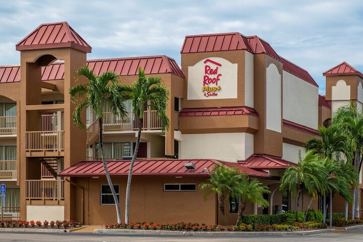 Hotel 8 of 74
