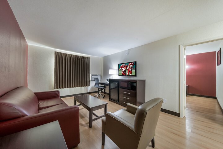 Room 25 of 29