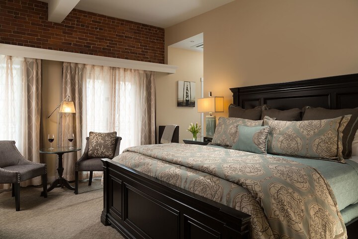 Room 20 of 42