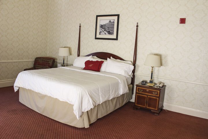 Room 42 of 55