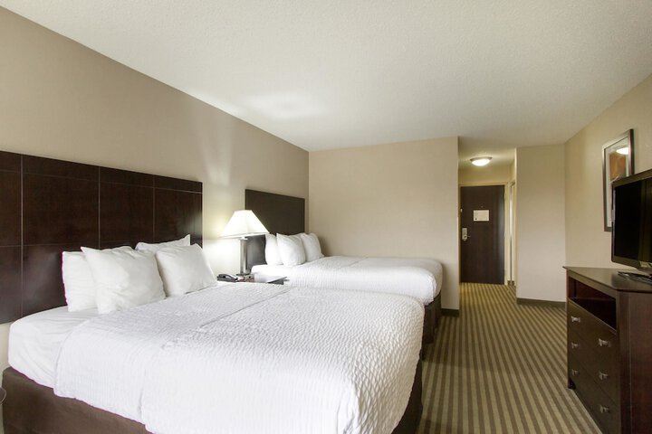 Room 11 of 34
