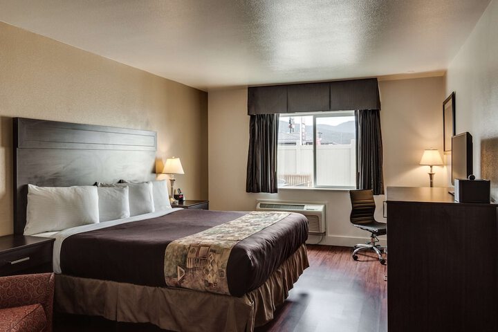 Room 40 of 49