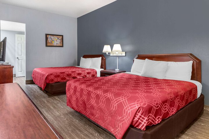 Room 7 of 23
