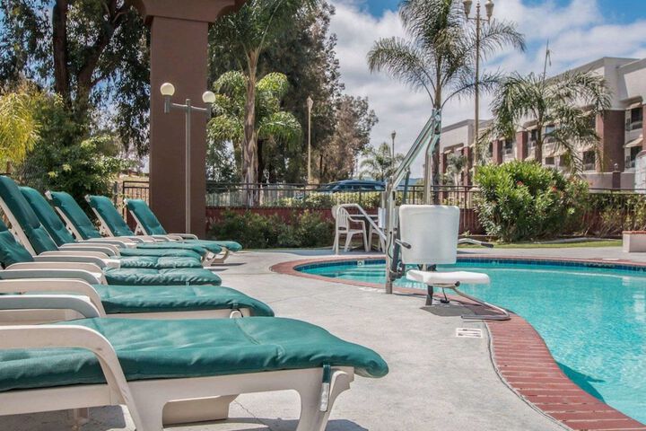 Pool 8 of 49