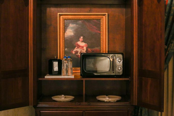 Room 30 of 52
