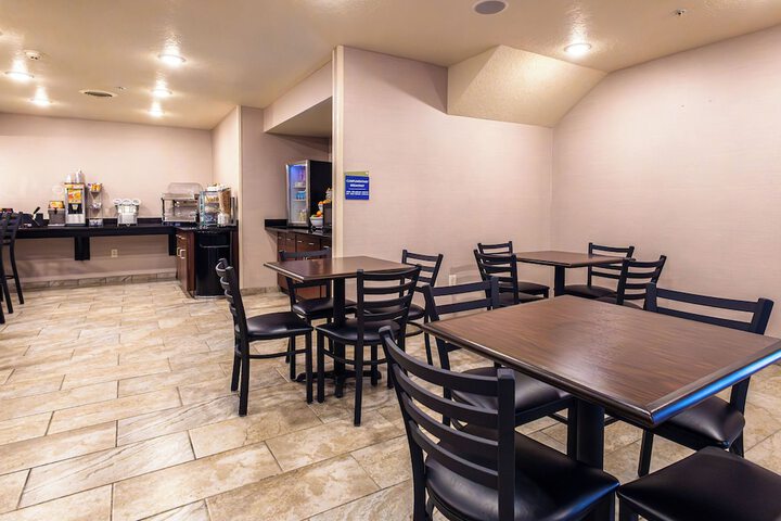 Cobblestone Inn & Suites – Big Lake