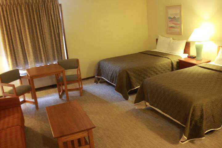 Shawano Four Seasons Hotel