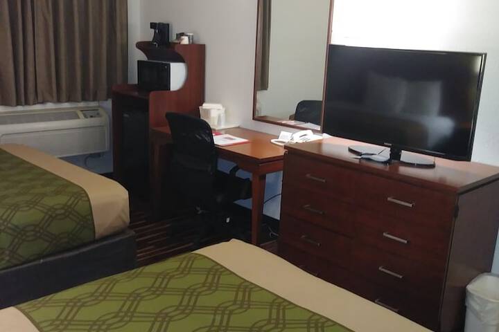 Room 43 of 100