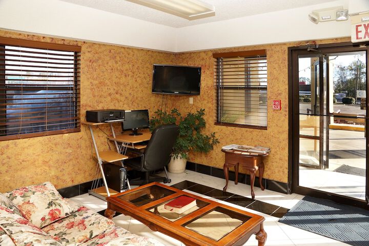 Hotel Interior 12 of 31