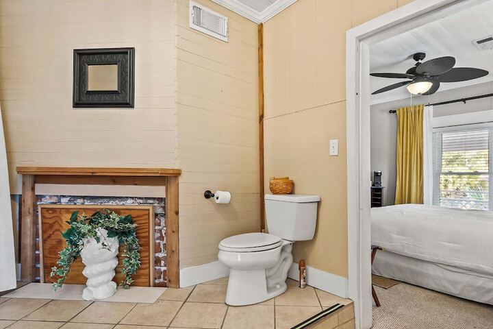 The Old Carrabelle Hotel