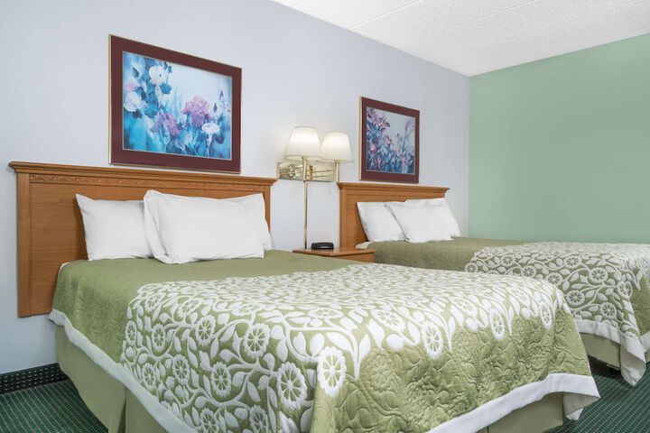 Room 4 of 13