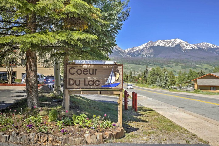 Lakefront Dillon Condo w / Pool Access: Near Skiing