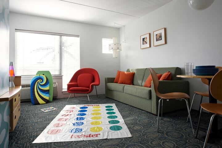 Starlux Hotel