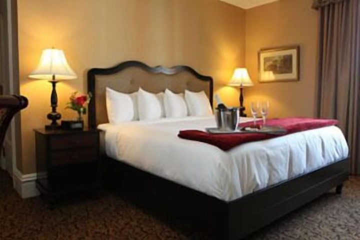 Room 43 of 58