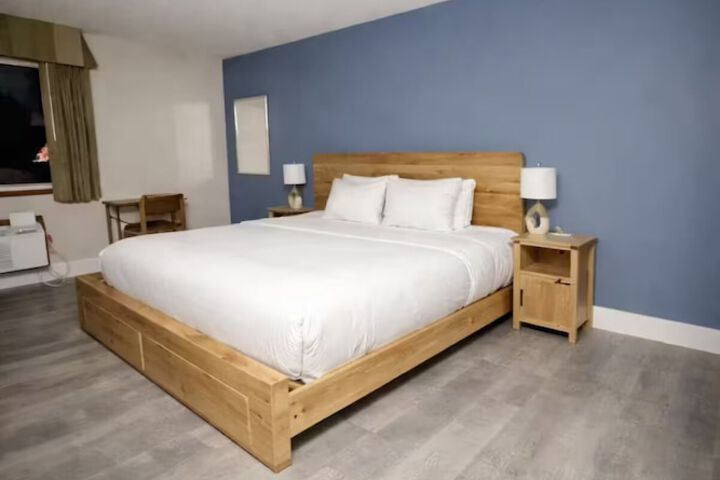 Nisswa Hotel and Suites