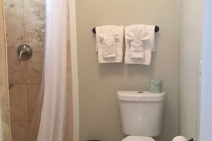 Room 127 of 146