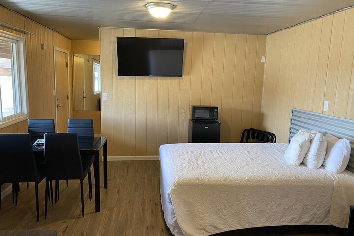 Room 27 of 72