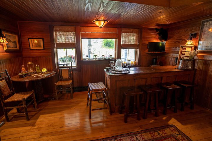 Lounge 59 of 66