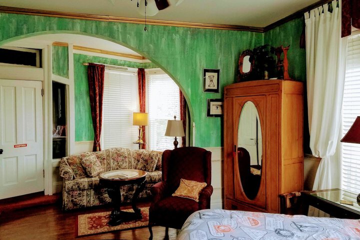 Room 12 of 53
